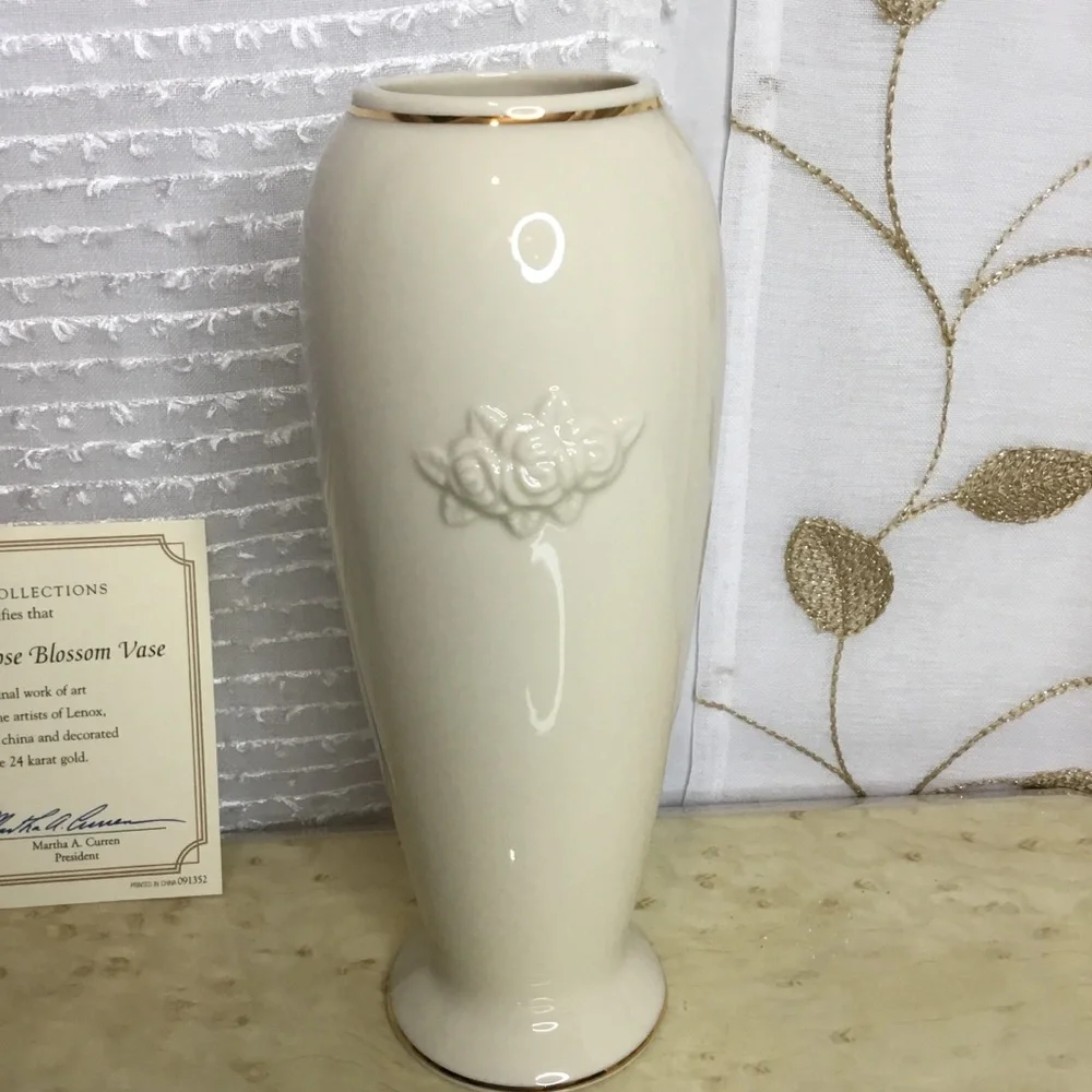 Lenox rose blossom
